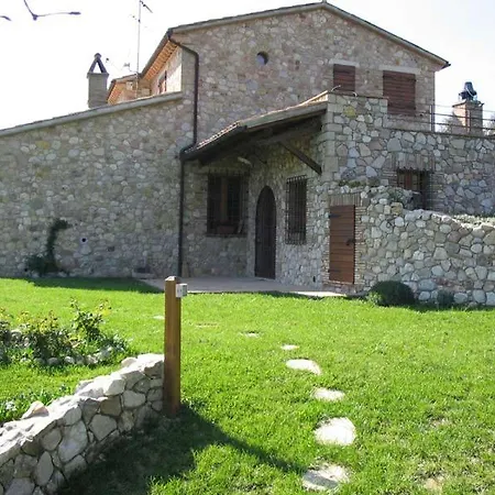 Villa Diana Collelungo (Baschi)